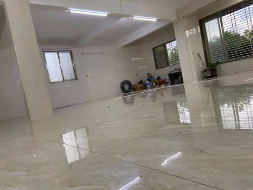 出租葵潭大路邊樓房的二樓辦公廳 124平方米 ,可做辦公樓 加工廠 舞蹈房 跆拳道館